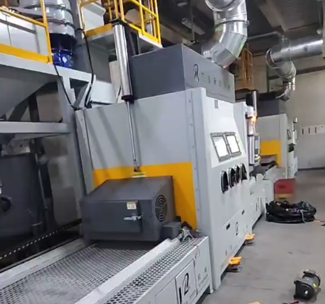 玉林抛丸机 vs 喷砂机：工业清理该怎么选？